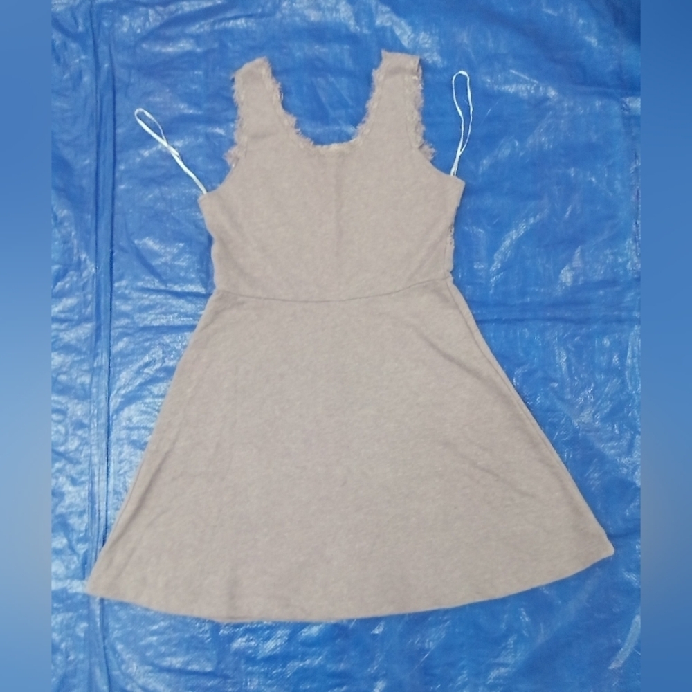 Hem & Thread Dress - Picture 5 of 6